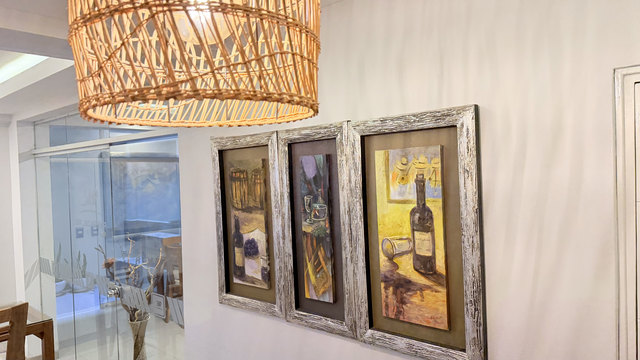 Restaurante — salón y arte local